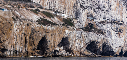 ゴーラムの洞窟群／ジブラルタルの岩