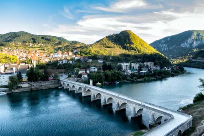 ヴィシェグラードのソコルル・メフメト・パシャ橋／ボスニア・ヘルツェゴビナの世界遺産