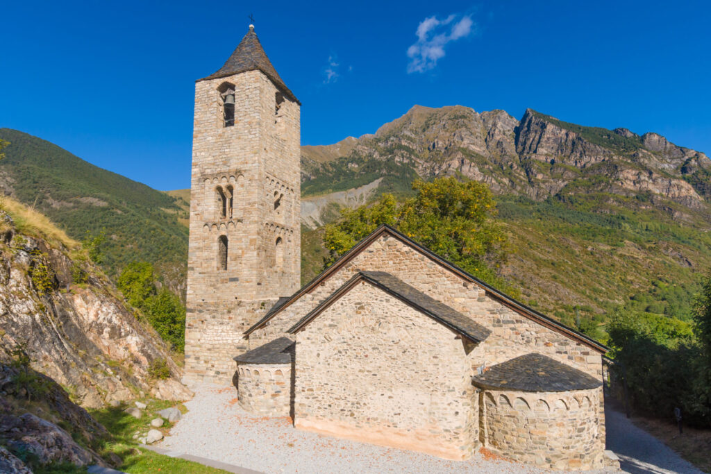 コル集落の聖母被昇天聖堂／バル・デ・ボイのカタルーニャ風ロマネスク様式教会群