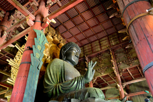 奈良の大仏（盧舎那仏像）／東大寺