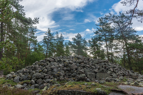 サンマルラハデンマキの青銅器時代の石塚群／フィンランドの世界遺産