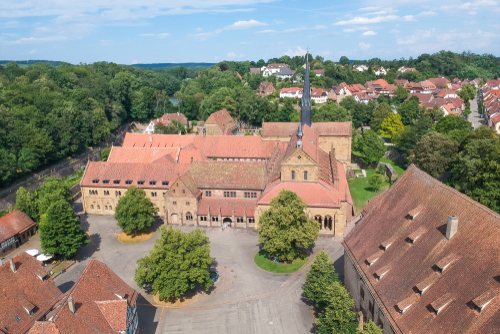 マウルブロン修道院の建造物群／ドイツの世界遺産