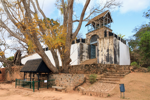 アンブヒマンガの丘の王領地／マダガスカルの世界遺産