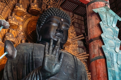 奈良の大仏（東大寺盧舎那仏像）／東大寺
