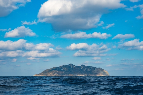 沖ノ島（宗像大社沖津宮）／九州の世界遺産