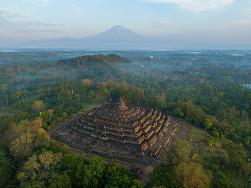 ボロブドゥール寺院遺跡群