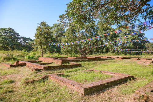 ティラウラコット・カピラヴァストゥ：古代シャーキヤ王国の考古遺跡群／ネパール