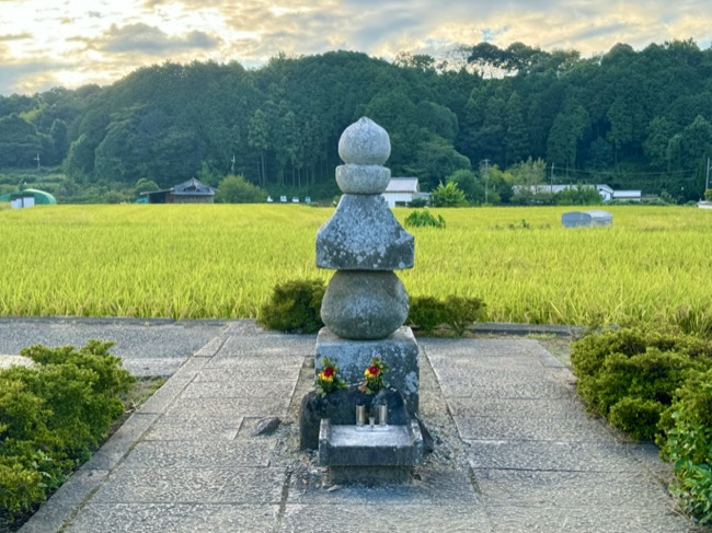 飛鳥寺の蘇我入鹿の墓